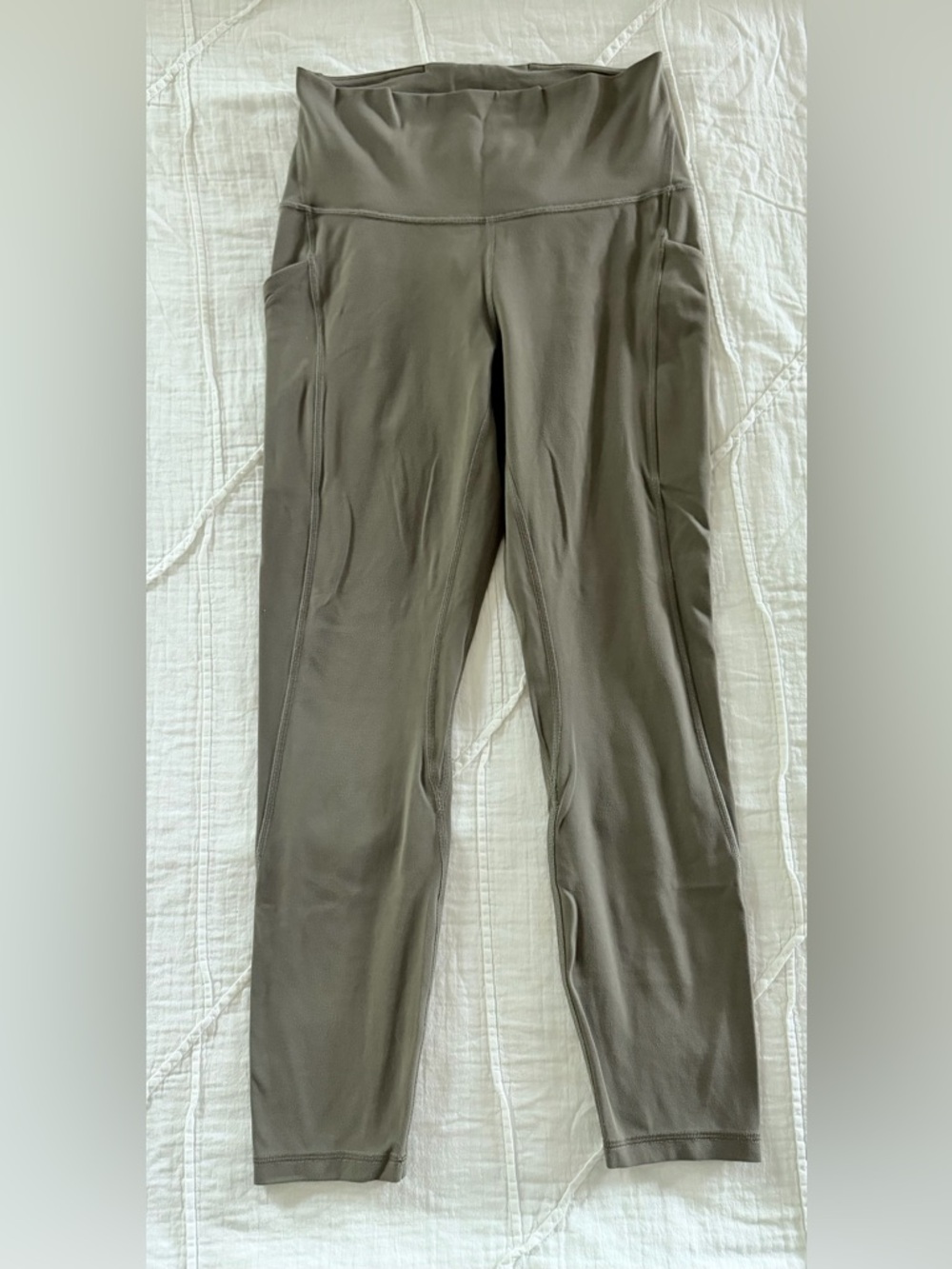 Lululemon Align HR pant 25” pockets sz 8 Nomad